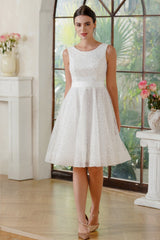 Ivory Tulle Scoop Neck A-Line Sleeveless Homecoming Dress