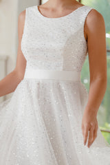 Ivory Tulle Scoop Neck A-Line Sleeveless Homecoming Dress