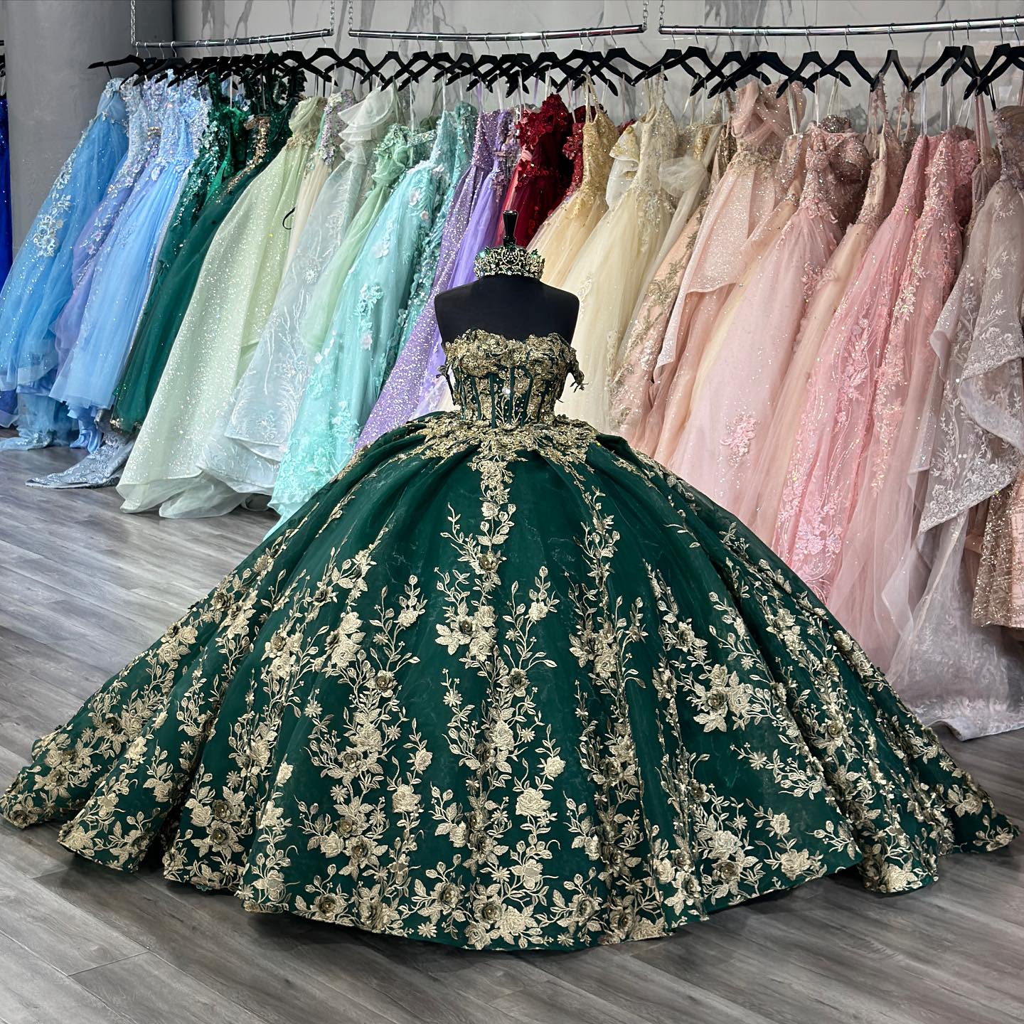 Ball Gown Off Shoulder Sleeveless Pleated Golf Sequins Appliques Dark Green Tulle Quinceanera Dress Birthday Party Dress Formal Evening Gown