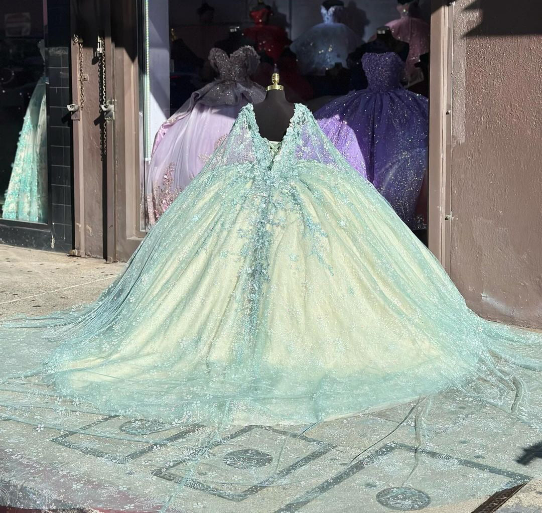 Ball Gown Spaghetti Straps Sweetheart Neck Lace Appliques Beaded Mint Green Tulle Quinceanera Dresses Birthday Prom Gown For Sweet 16