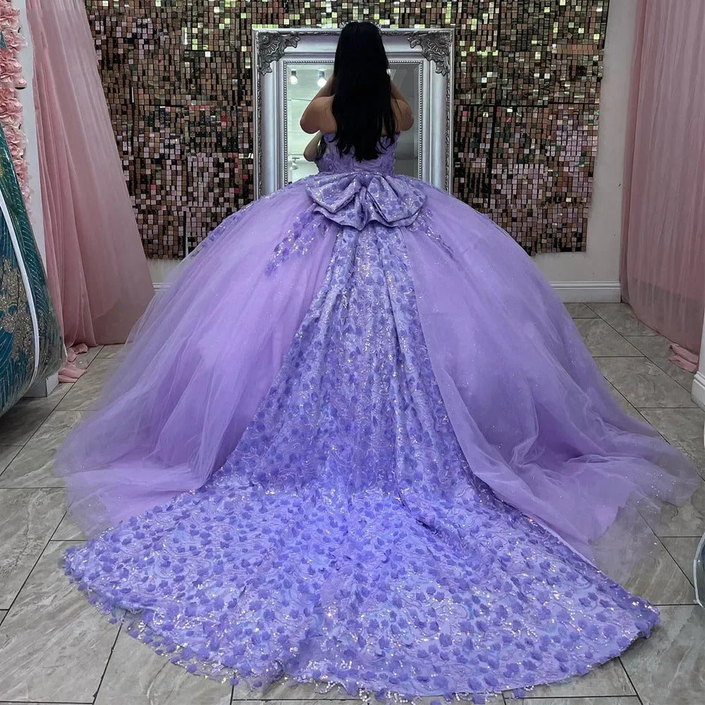 Ball Gown Strapless Lace Flower Appliques Beaded Bow Knot Lilac Tulle Quinceanera Dress For Sweet 16