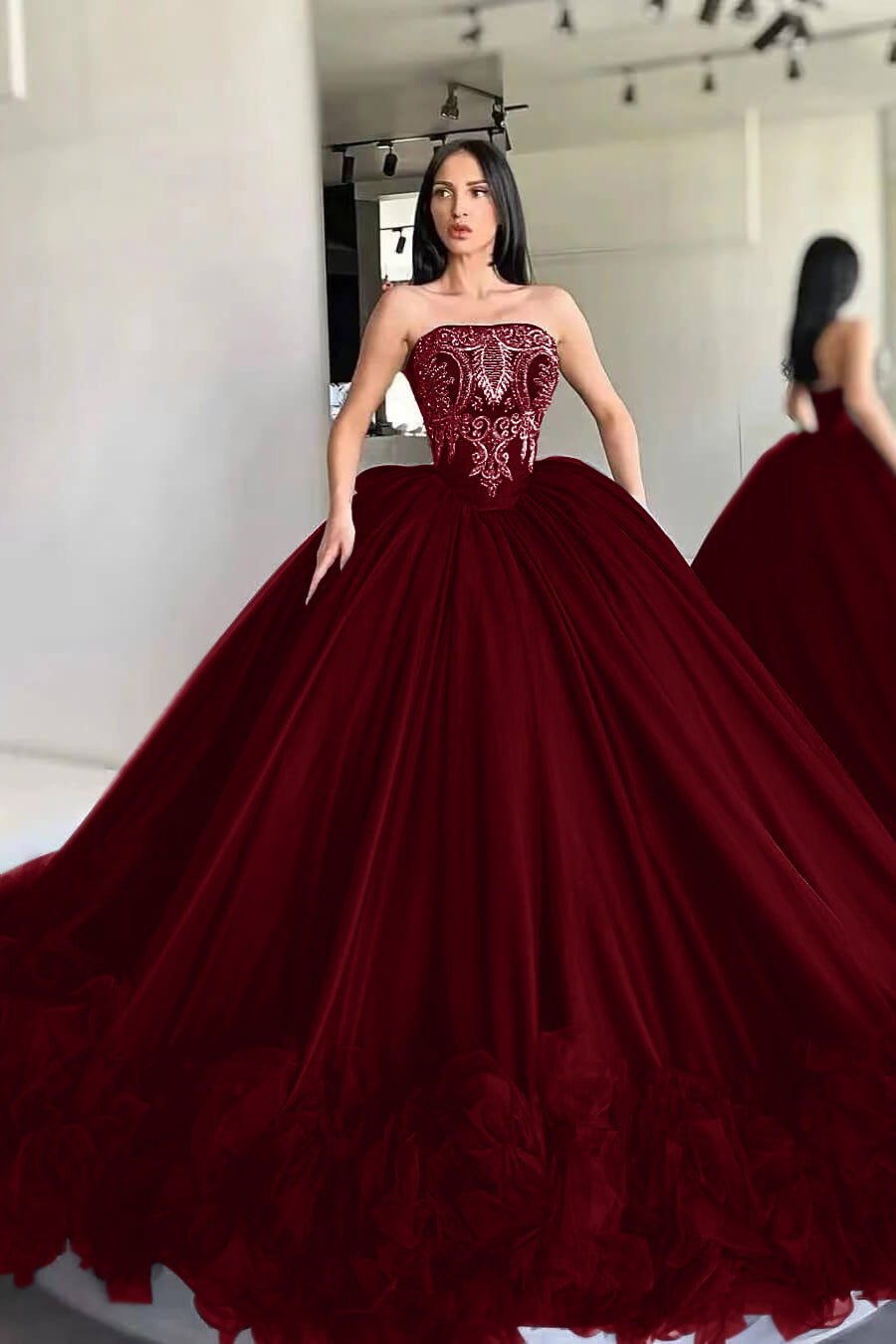 Black Ball Gown Prom Dress Sleeveless Strapless Formal Dress With Lace Appliques