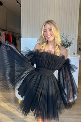 Black Homecoming Dress A-Line Detachable Long Sleeves Tulle Short Prom Dress