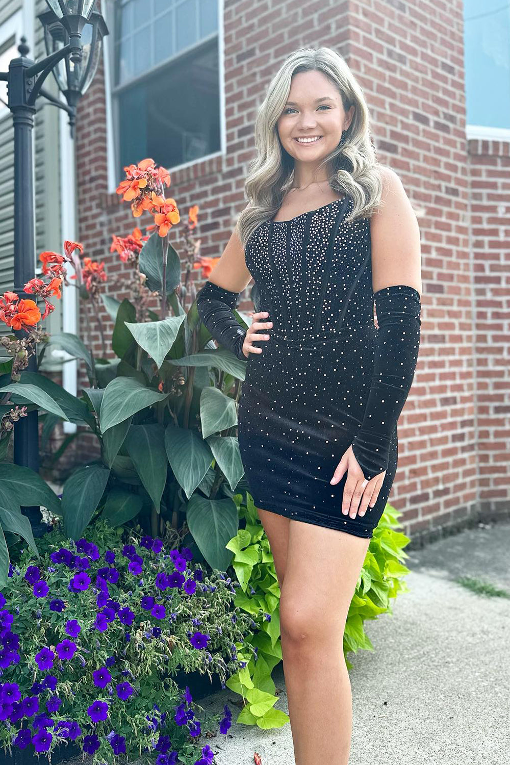 Black Homecoming Dress Beaded Corset Tight Short Prom Dress With Detachable Sleeves