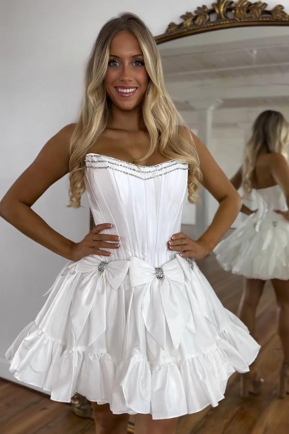 Black Homecoming Dress Strapless Corset Short Prom Dress With Bow