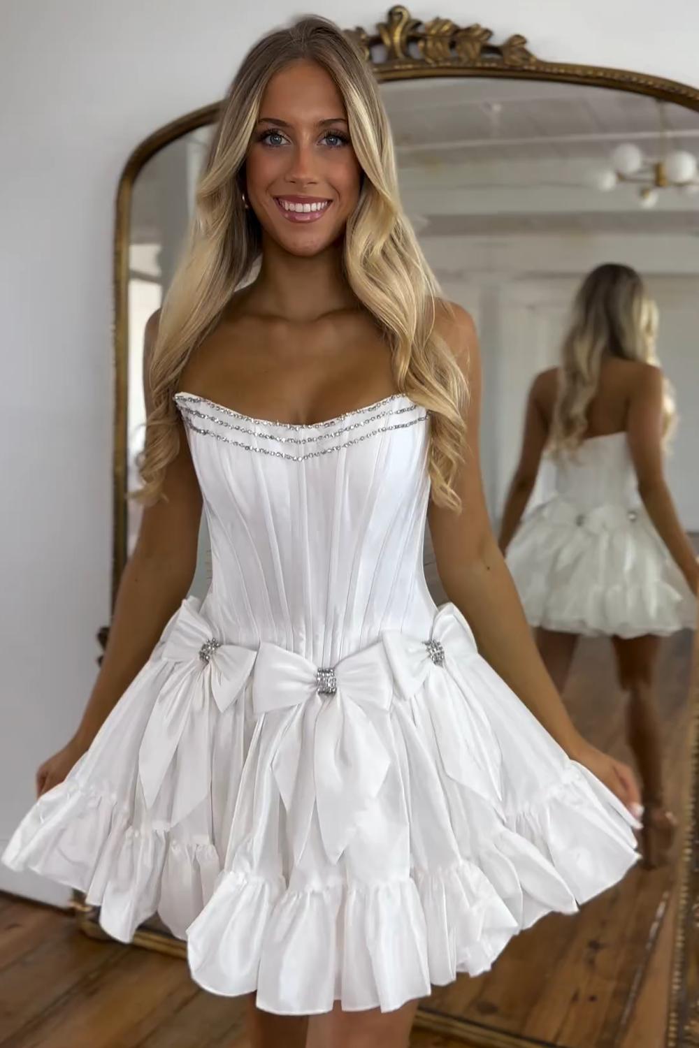 Black Homecoming Dress Strapless Corset Short Prom Dress With Bow