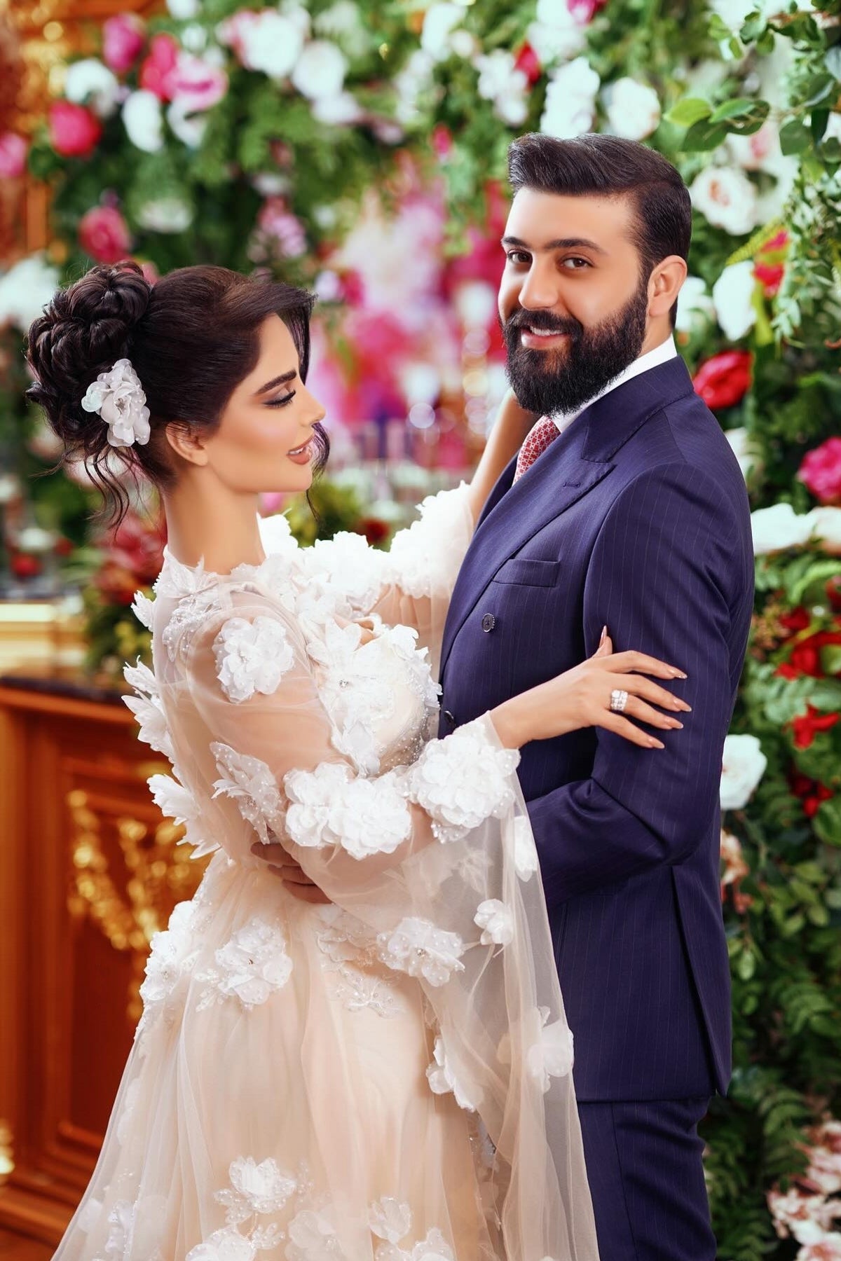 Champagne Wedding Dress A Line Square Beaded Illusion Sleeves Sequined Tulle Bridal Gown With 3D Flowers