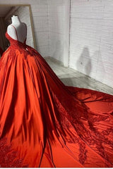 Charming Spaghetti Straps V Neck A Line Prom Dress Red Floral Appliques