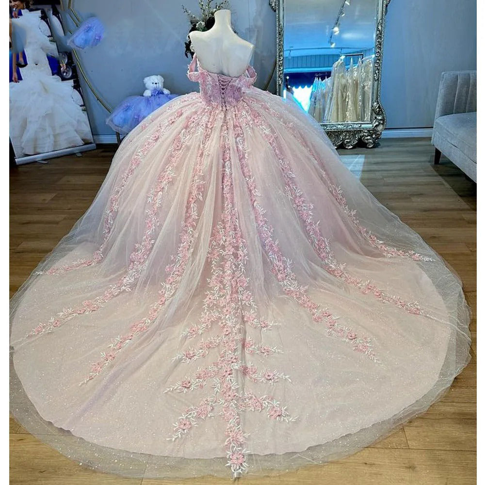 Chic & Modern Ball Gown Off Shoulder Flower Lace Appliques Baby Pink Tulle Quinceanera Dress Princess Birthday Party Gown For Sweet 16