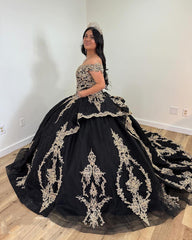 Classic Ball Gown Off Shoulder Lace Appliques Tiered Ruffles Black Tulle Off Shoulder Princess Party Gown Quinceanera Dress For Sweet 16 Dress