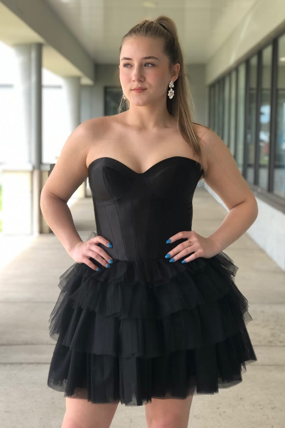 Corset Red Homecoming Dress Sweetheart Short Cocktail Dresses With Ruffles