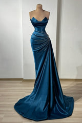 Dark Blue Prom Dress Sweetheart Sleeveless Beaded Column Panel Train Satin Formal Dress