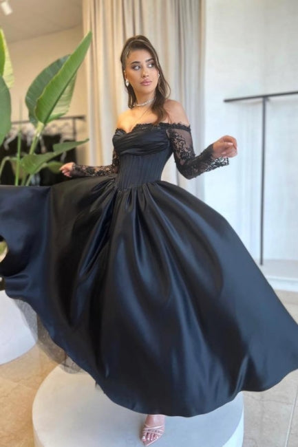 Dreamyannie A Line Prom Dress Satin Long Sleeve Black Formal Dress With Appliques