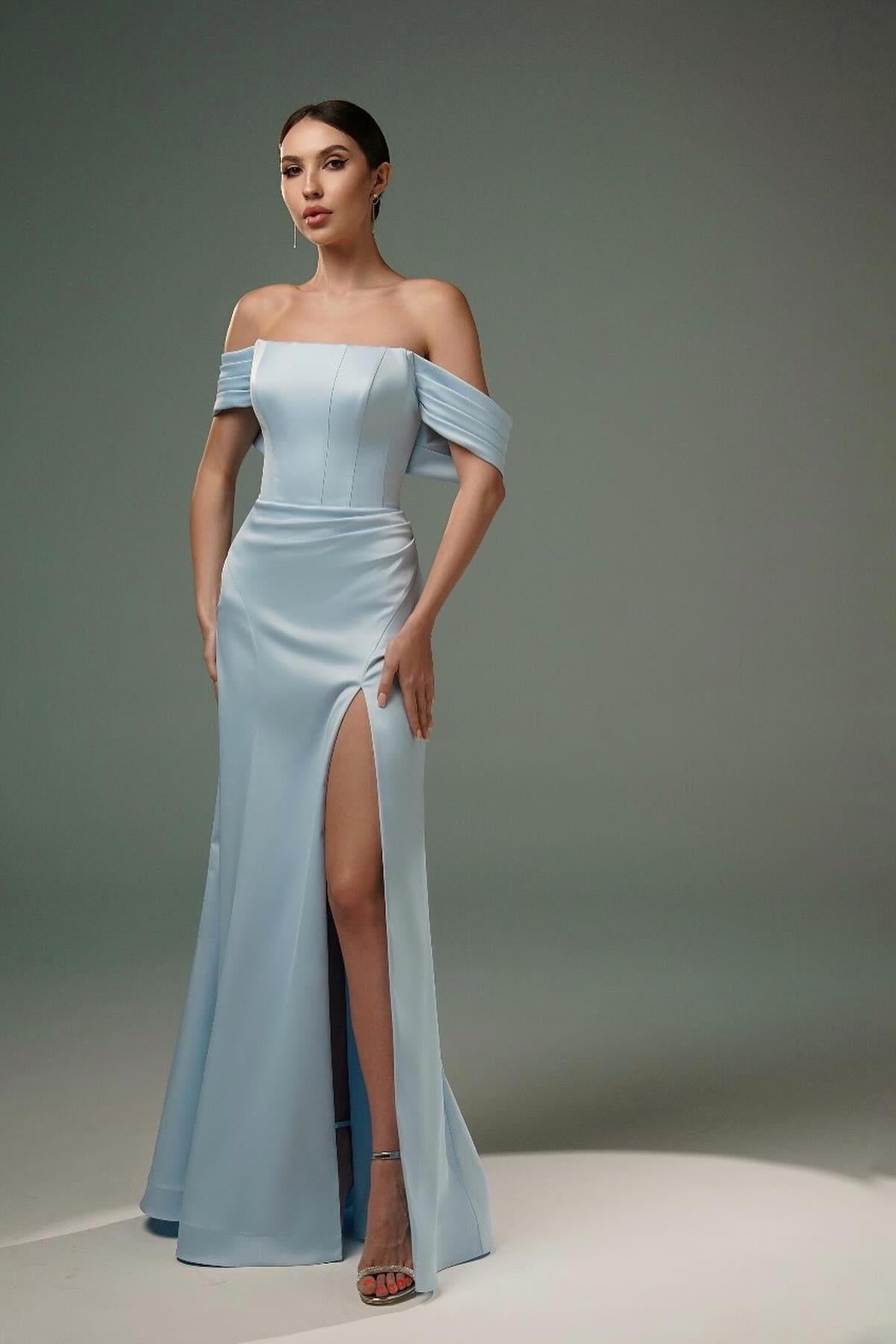 Dreamyannie A Line Satin Off The Shoulder Sleeveless Formal Dress With Slit
