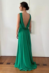 Dreamyannie A Line Satin Wedding Guest Dress Sleeveless Green Prom Dress Formal Dress