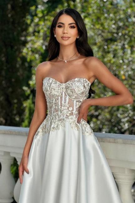 Dreamyannie A Line Wedding Dress Satin Lace Sweetheart Sleeveless Ivory Formal Dress With Appliques
