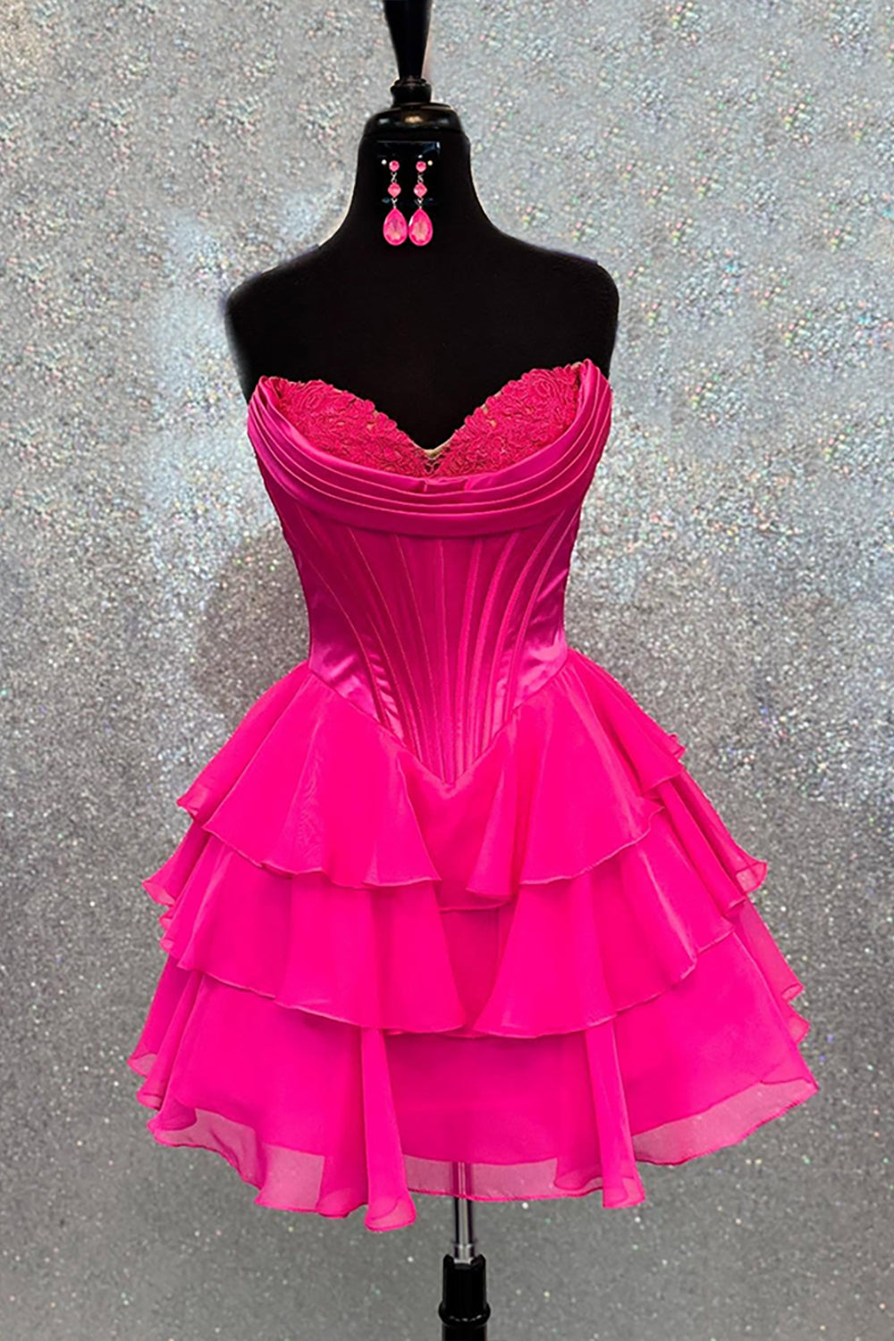 Dreamyannie Black Corset A Line Homecoming Dresses Short Cocktail Dresses With Ruffles