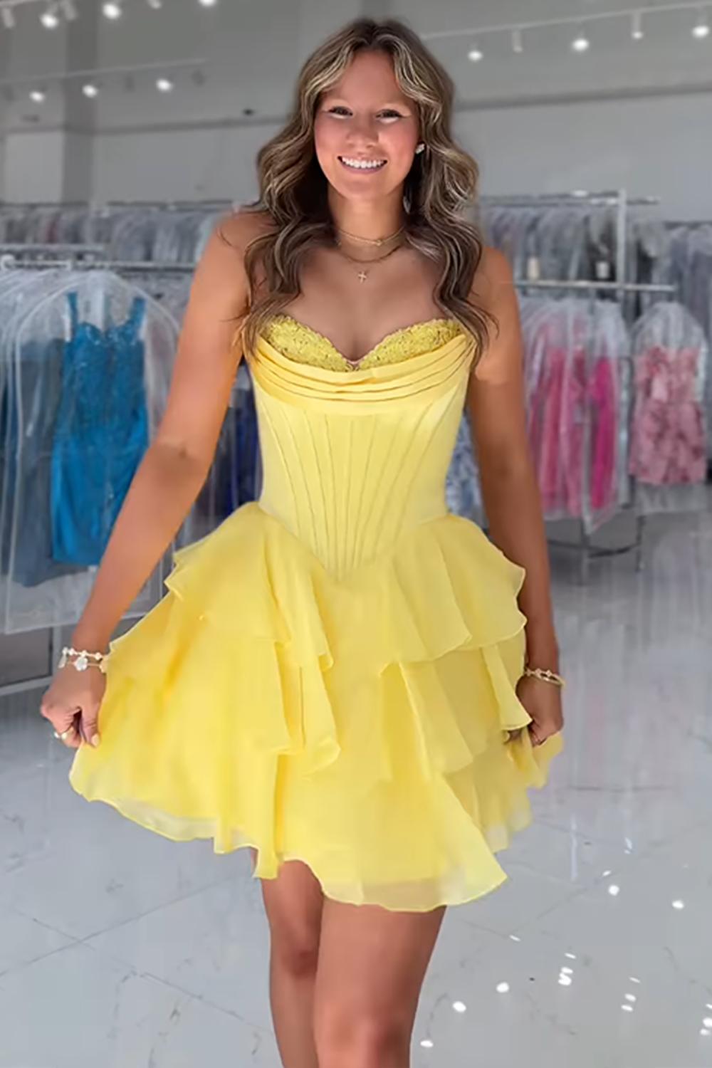 Dreamyannie Black Corset A Line Homecoming Dresses Short Cocktail Dresses With Ruffles