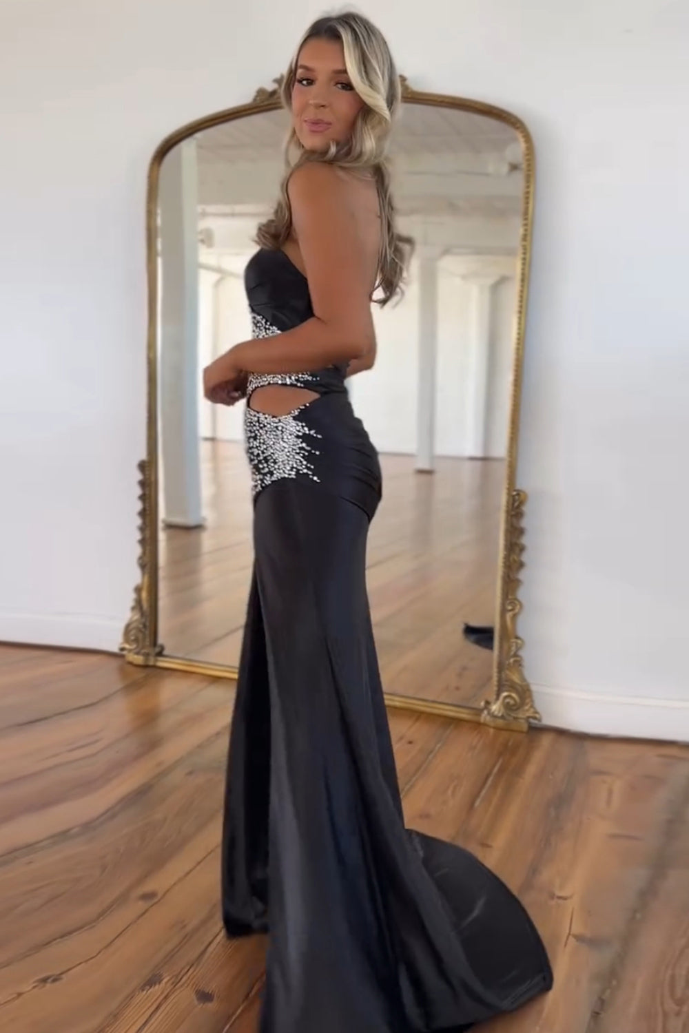 Dreamyannie Black Prom Dress Beaded Mermaid Sweetheart Long Formal Dress With Slit