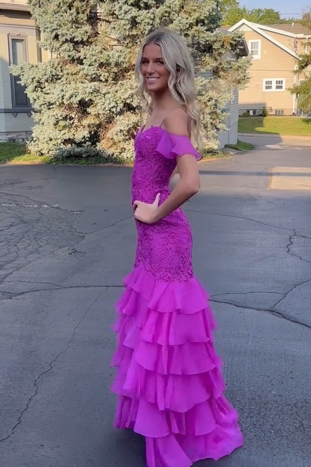 Dreamyannie Black Prom Dress Mermaid Tiered Cold Shoulder Long Formal Dress With Slit