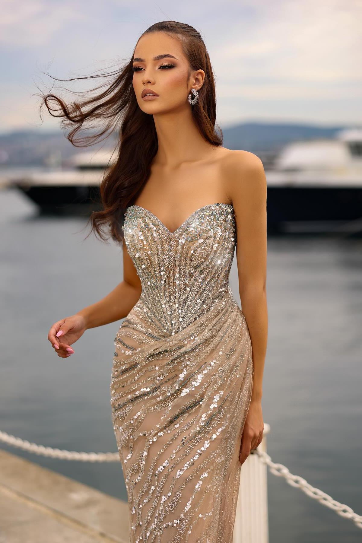 Dreamyannie Champagne Prom Dress Column Strapless Sweetheart Sleeveless Sequined Tulle Formal Dress
