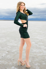 Dreamyannie Dark Green Long Sleeves Homecoming Dresses V-Neck Short Tight Cocktail Dresses
