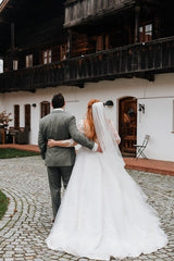 Dreamyannie Long Sleeve Plus Size Wedding Dress V Neck A Line Bridal Gown with Lace