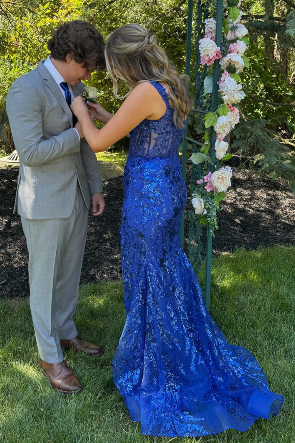 Dreamyannie Mermaid Red Prom Dress Long Appliqued Formal Dress With Slit