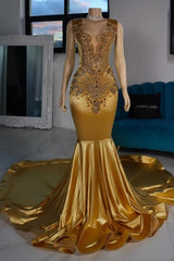 Dreamyannie Mermaid Satin Prom Dress V Neck Sleeveless Yellow Formal Dress With Beading