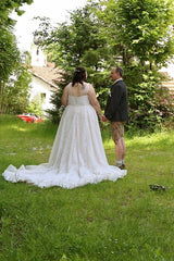 Dreamyannie Plus Size Wedding Dresses V Neck A Line Tulle Lace Bridal Gowns