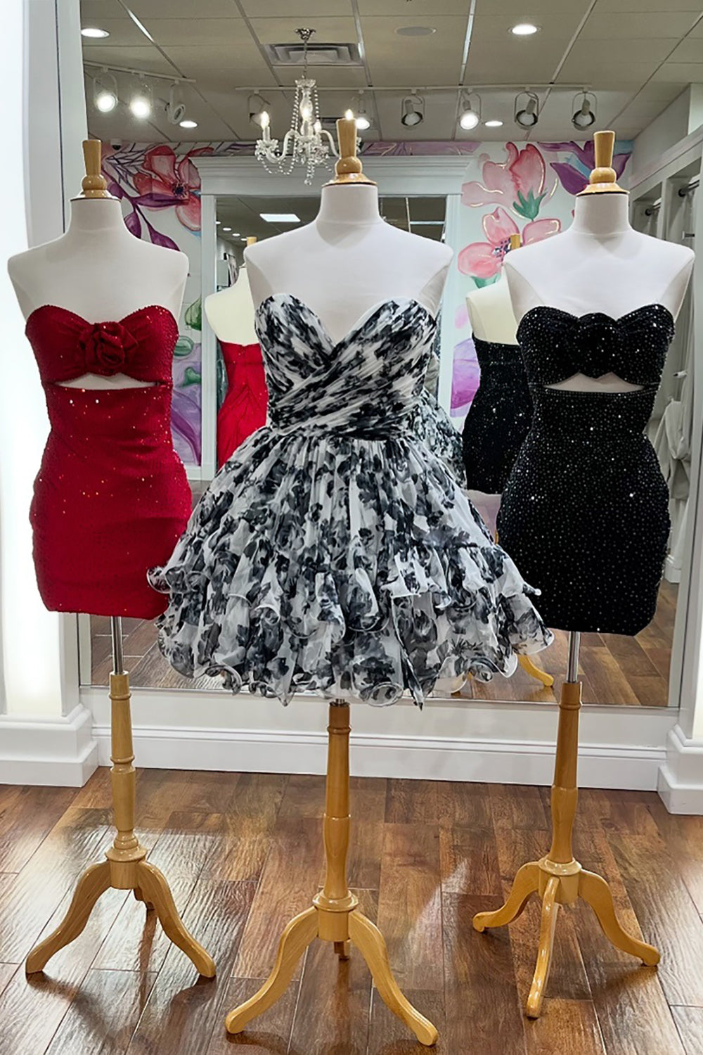 Dreamyannie Royal Blue Floral Tight Homecoming Dresses Strapless Short Cocktail Dresses With Beading