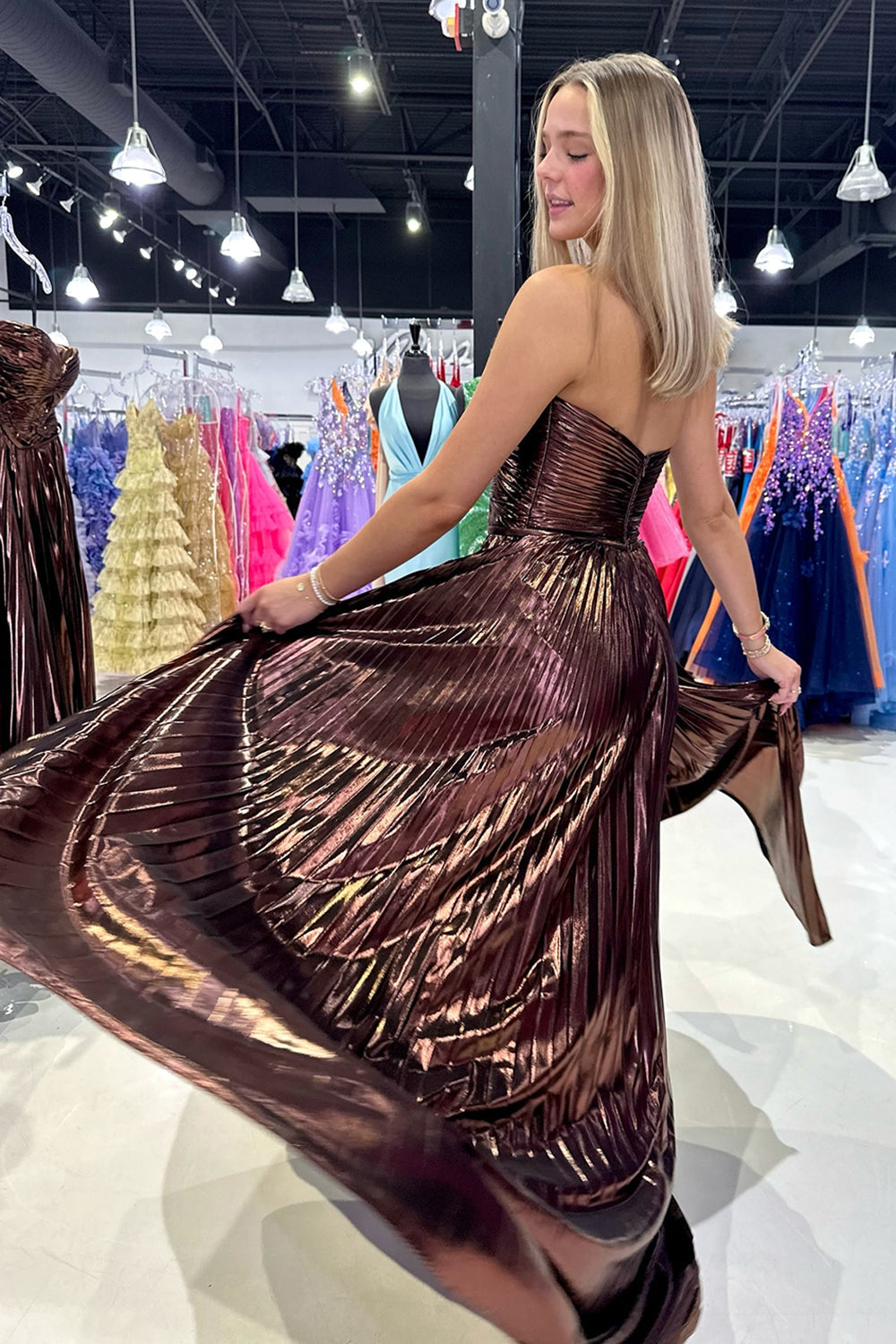 Dreamyannie Royal Blue Prom Dress Sweetheart Metallic Pleated Long Formal Dress With Slit