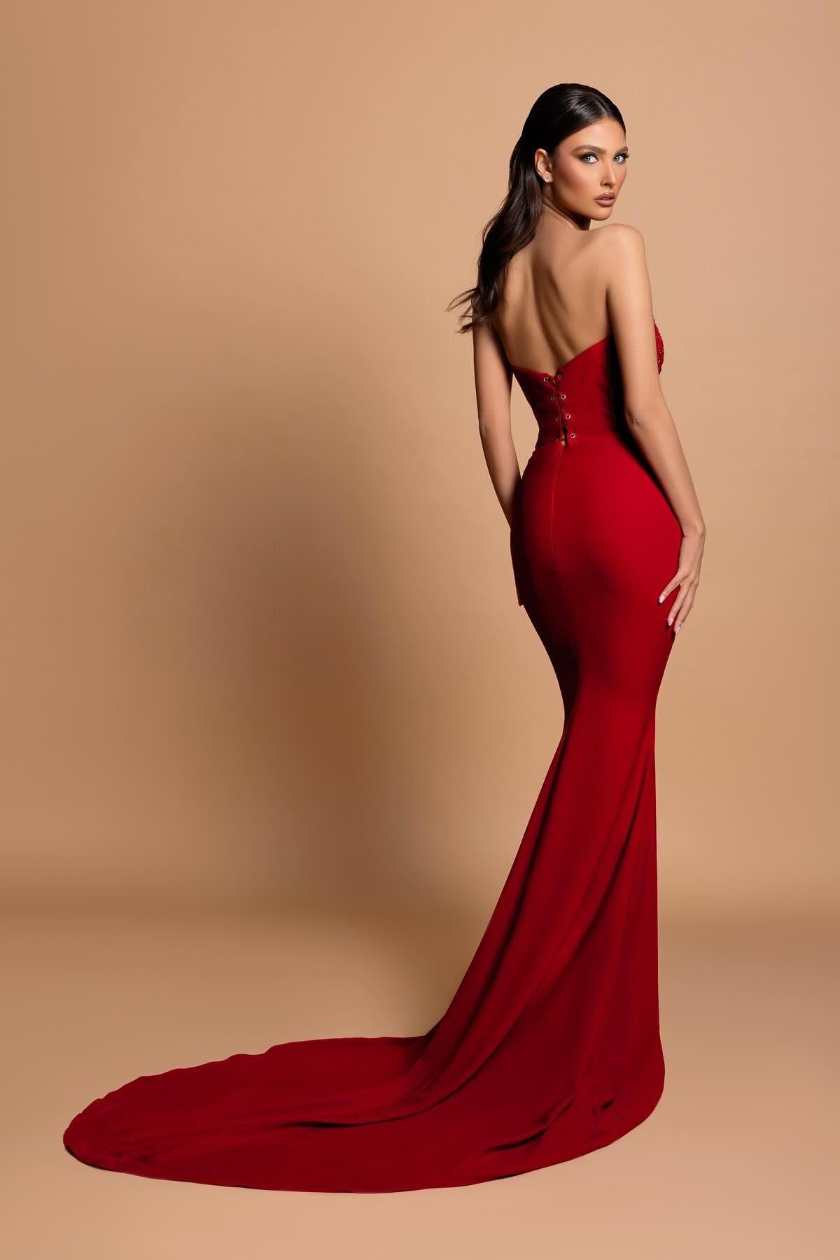 Dreamyannie Satin Sleeveless Mermaid Sweetheart Rhinestone Formal Dress