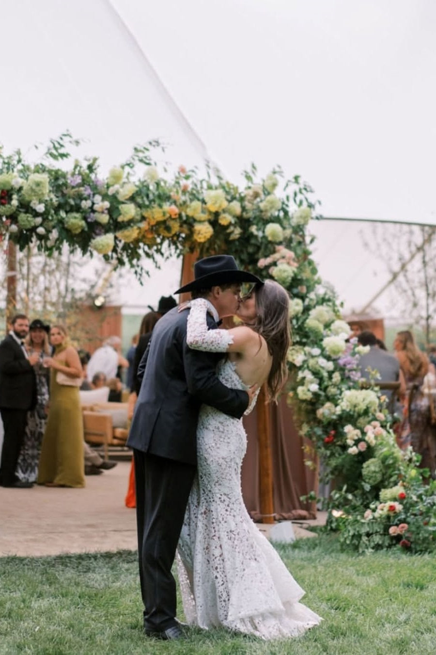 Dreamyannie Strapless Beach Wedding Dress Lace Mermaid Bridal Gown