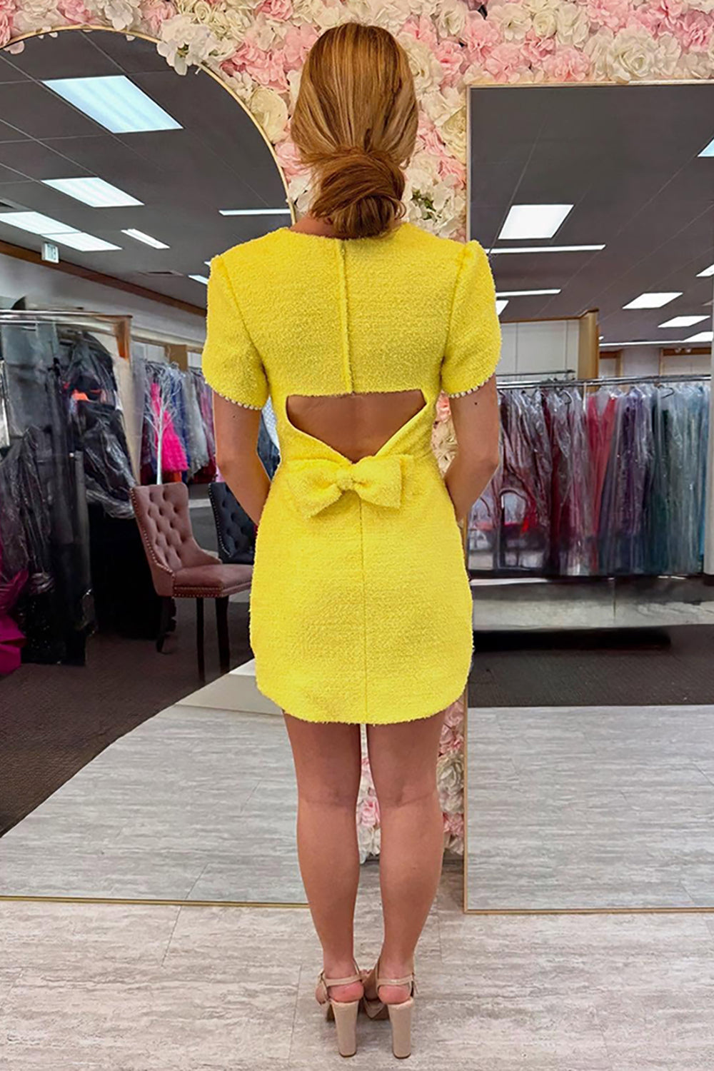 Dreamyannie Yellow Tight Homecoming Dresses Short Sleeves Tweed Cocktail Dresses With Pearl