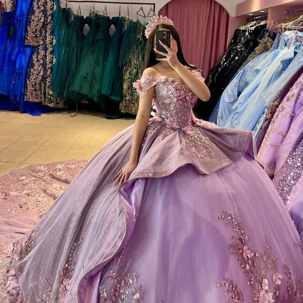 Elegant & Classic Ball Gown Off Shoulder Lace Appliqued Beaded Tiered Ruffles Lilac Tulle Quinceanera Dress Princess Birthday Party Gown For Sweet 16