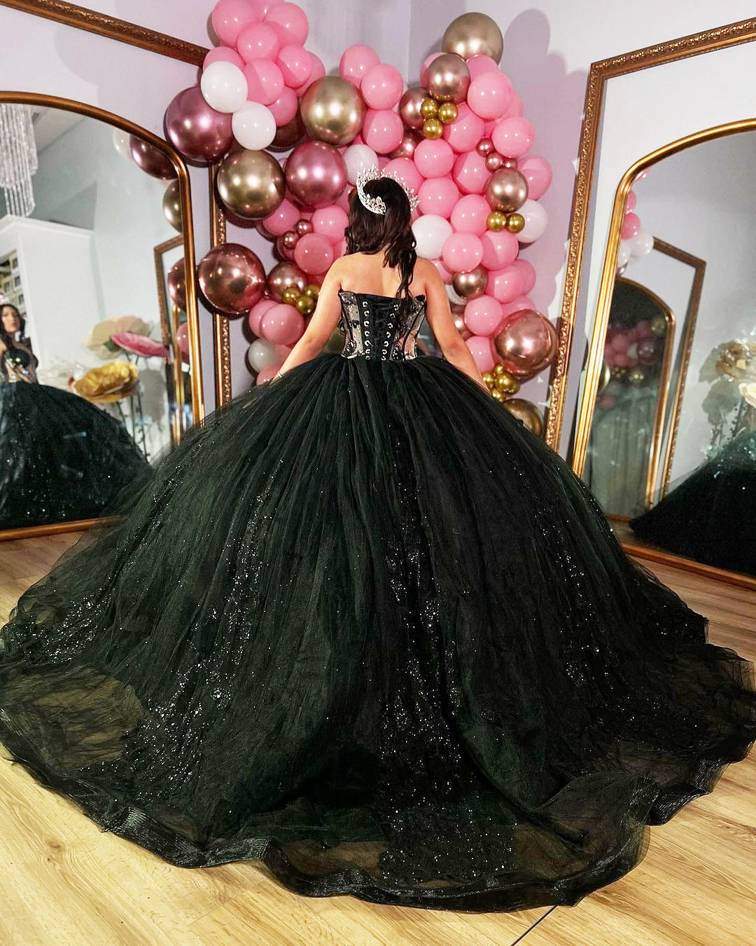 Elegant & Glitter Ball Gown Sweetheart Neck Lace Appliques Black Tulle Quinceanera Dress Evening Party Princess Gown For Sweet 16