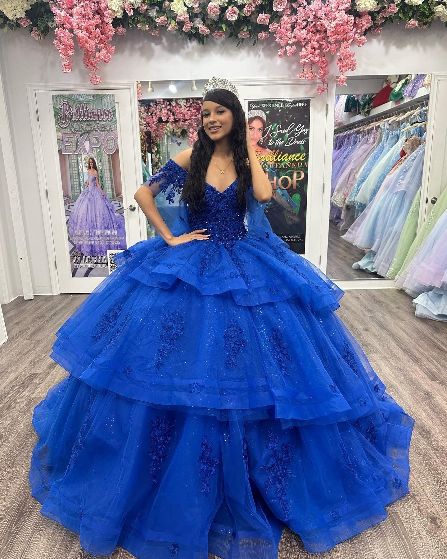 Elegant & Gorgeous Ball Gown Off Shoulder Flowers Lace Appliques Beaded Tiered Ruffles Royal Blue Tulle Princess Evening Party Gown Quinceanera Dress For Sweet 16