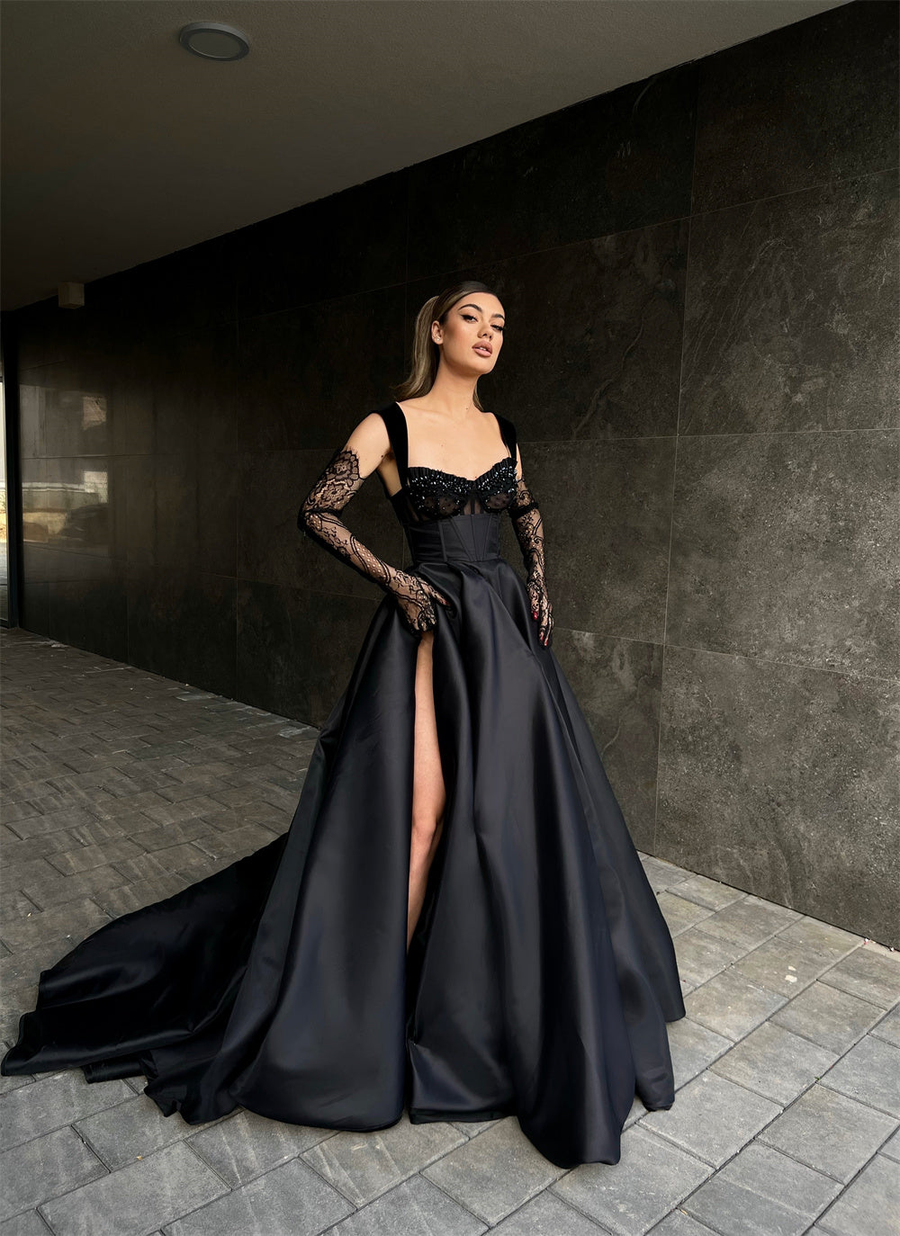Elegant Long Black Lace Sleeveless Prom Dress Long Slit