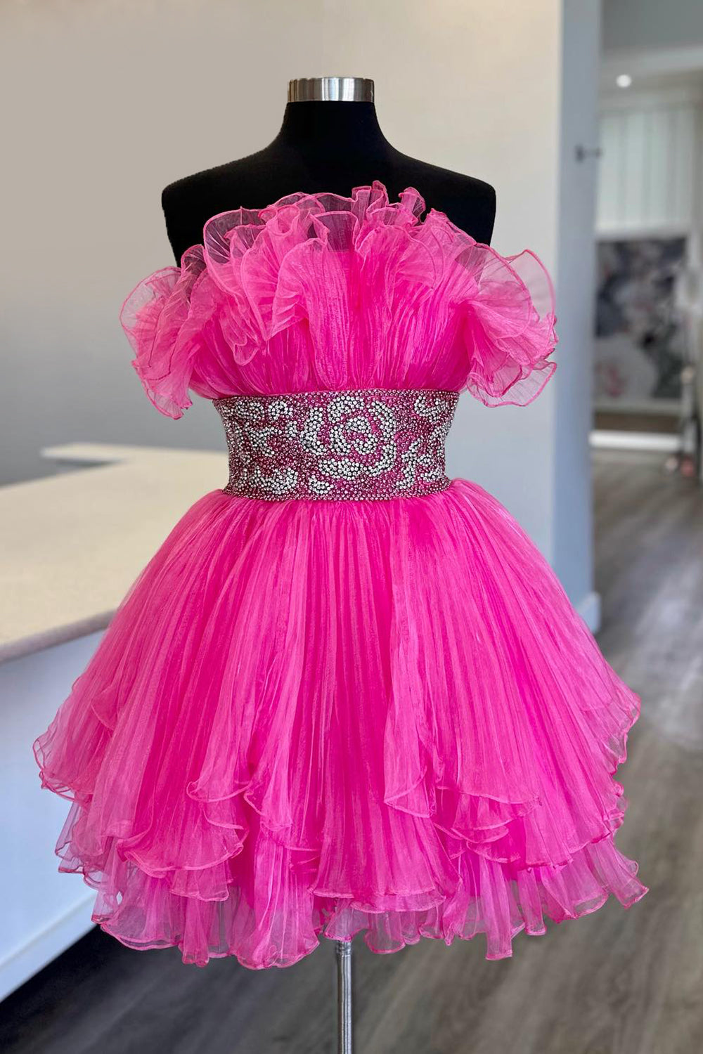 Fluffy Blue Homecoming Dress A-Line Strapless Ruffled Short Cocktail Dresses