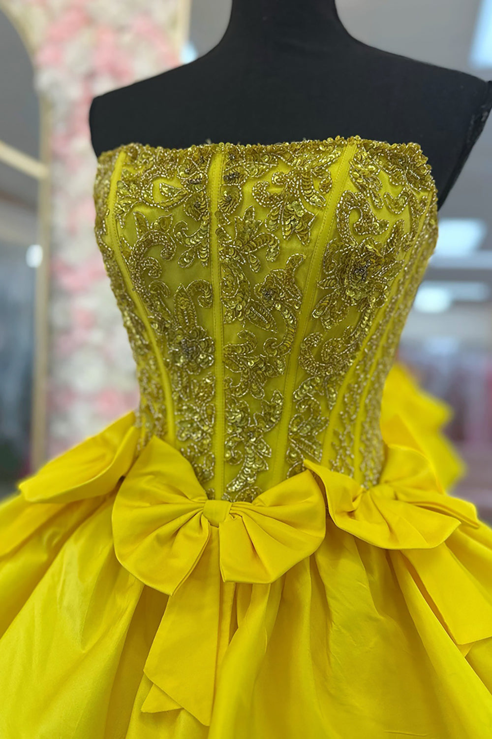 Fluffy Fuchsia Homecoming Dresses Short Tight Cocktail Dresses With Ruffles