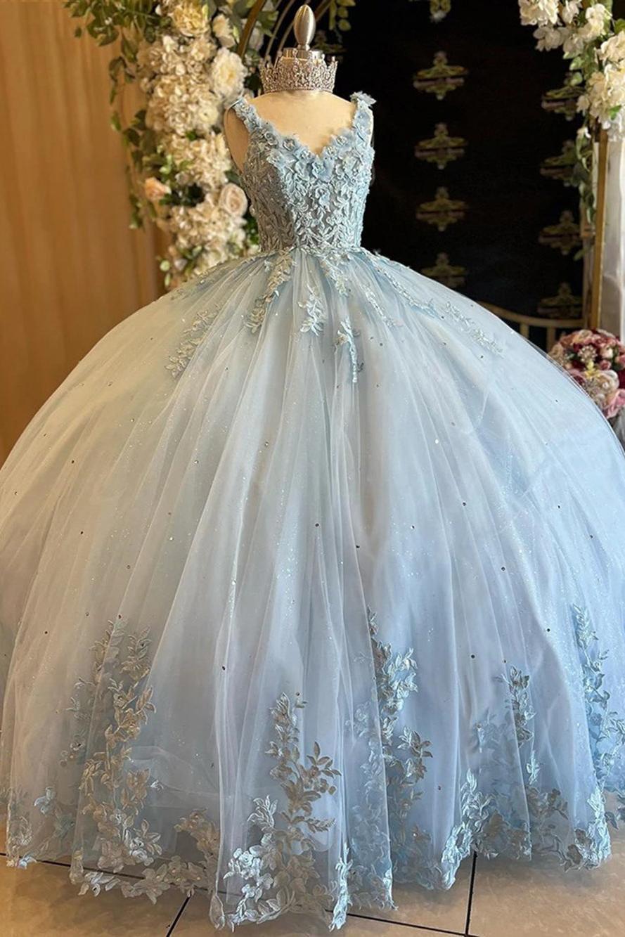 Glamorous Ball Gown Sweetheart Neck Straps Sleeveless Floral Lace Applique Light Blue Tulle Princess Gown Quinceanera Dress For Sweet 16