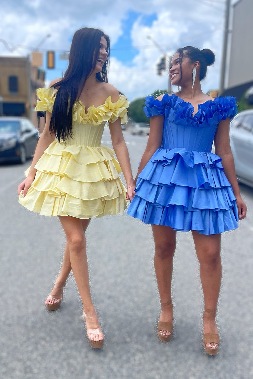 Golden Homecoming Dress Off The Shoulder Corset Short Cocktail Dresses With Ruffles