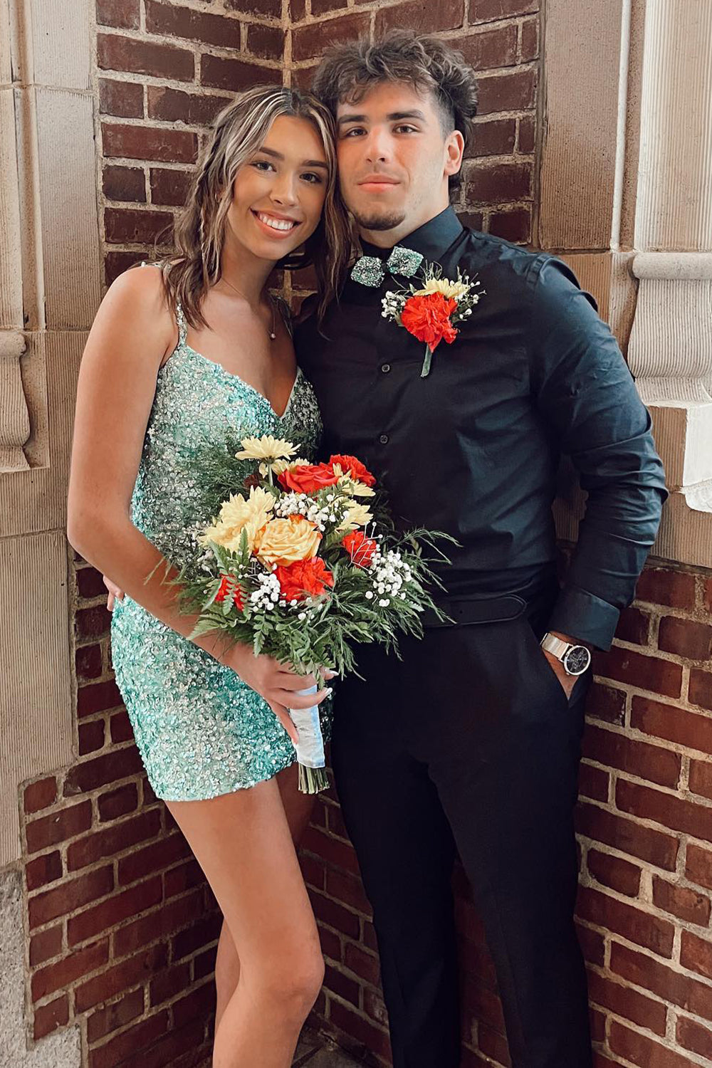 Golden Homecoming Dress Sequined Lace-Up Back Tight Short Cocktail Dresses with Fringes