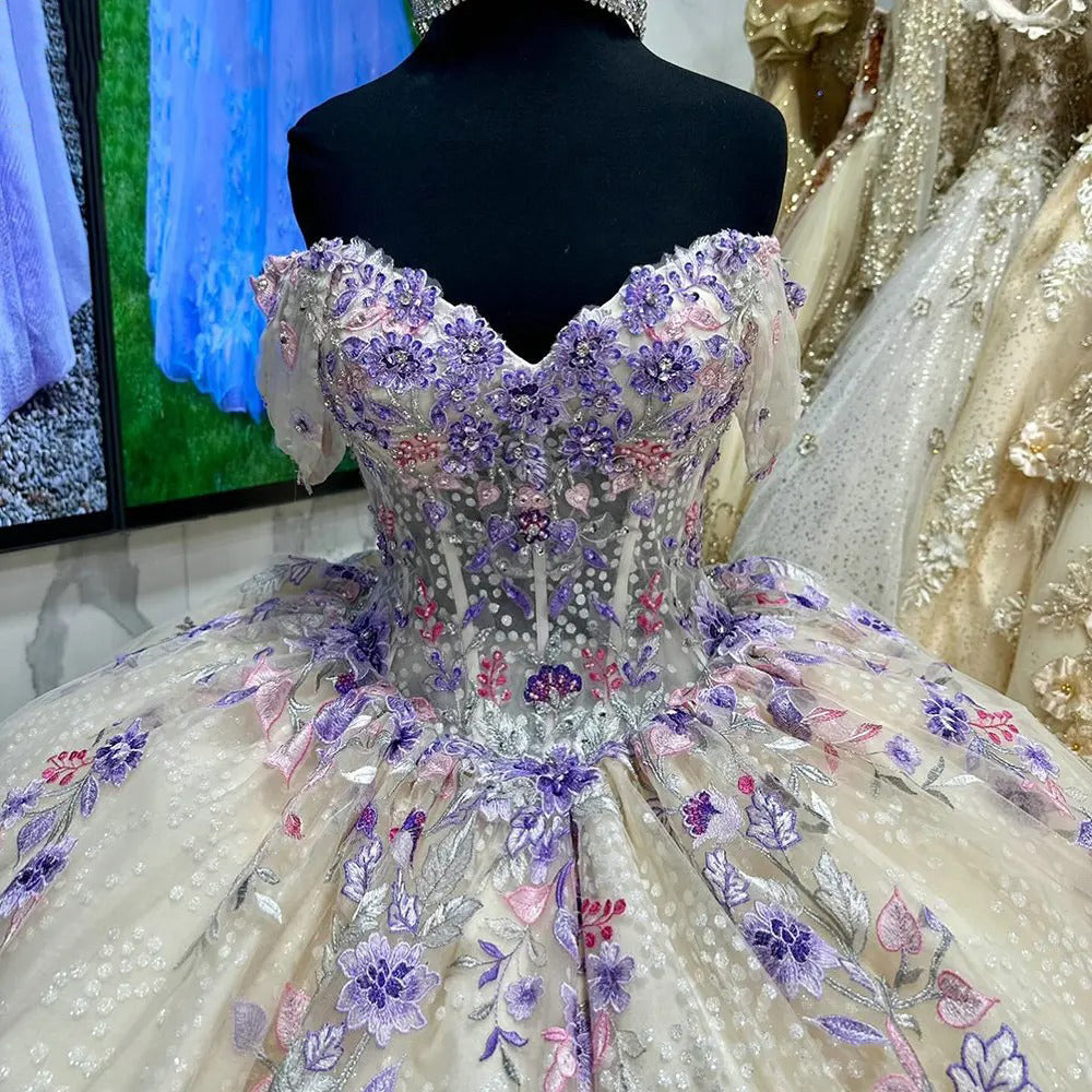 Gorgeous Ball Gown Off Shoulder Beaded Floral Lace Appliques Princess Birthday Party Gown Quinceanera Dress For Sweet 16