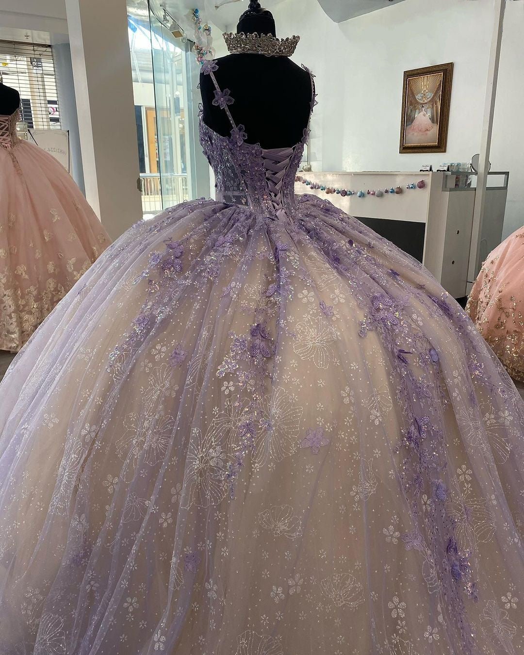 Gorgeous & Glamorous Ball Gown Sweetheart Neck Spaghetti Straps Floral Lace Appliques Lavender Champagne Tulle Princess Prom Party Gown Quinceanera Dress For Sweet 16