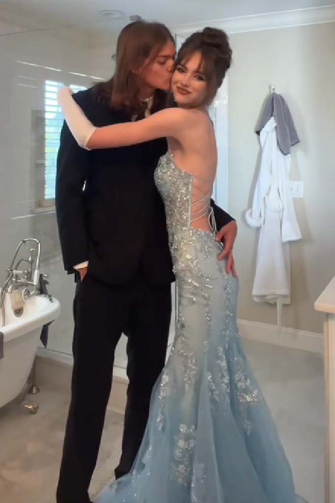 Gorgeous Mermaid Spaghetti Straps Grey Blue Long Prom Dress With Appliques Formal Evening Gown