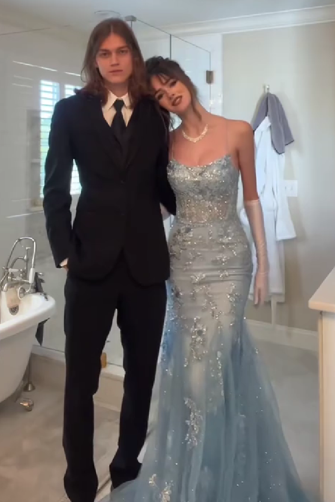 Gorgeous Mermaid Spaghetti Straps Grey Blue Long Prom Dress With Appliques Formal Evening Gown