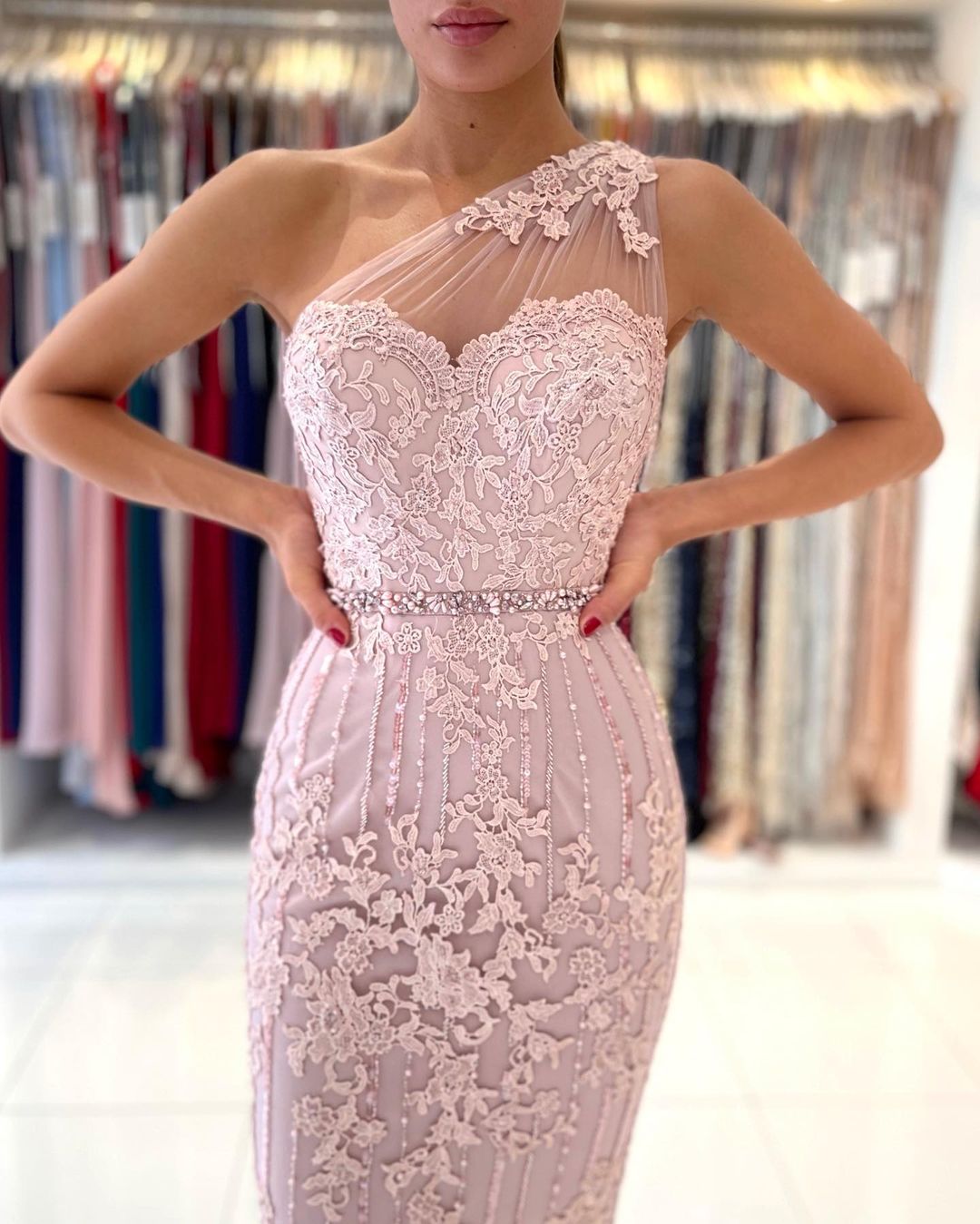 Gorgeous One Shoulder Lace Sheath Formal Dress With Crystal