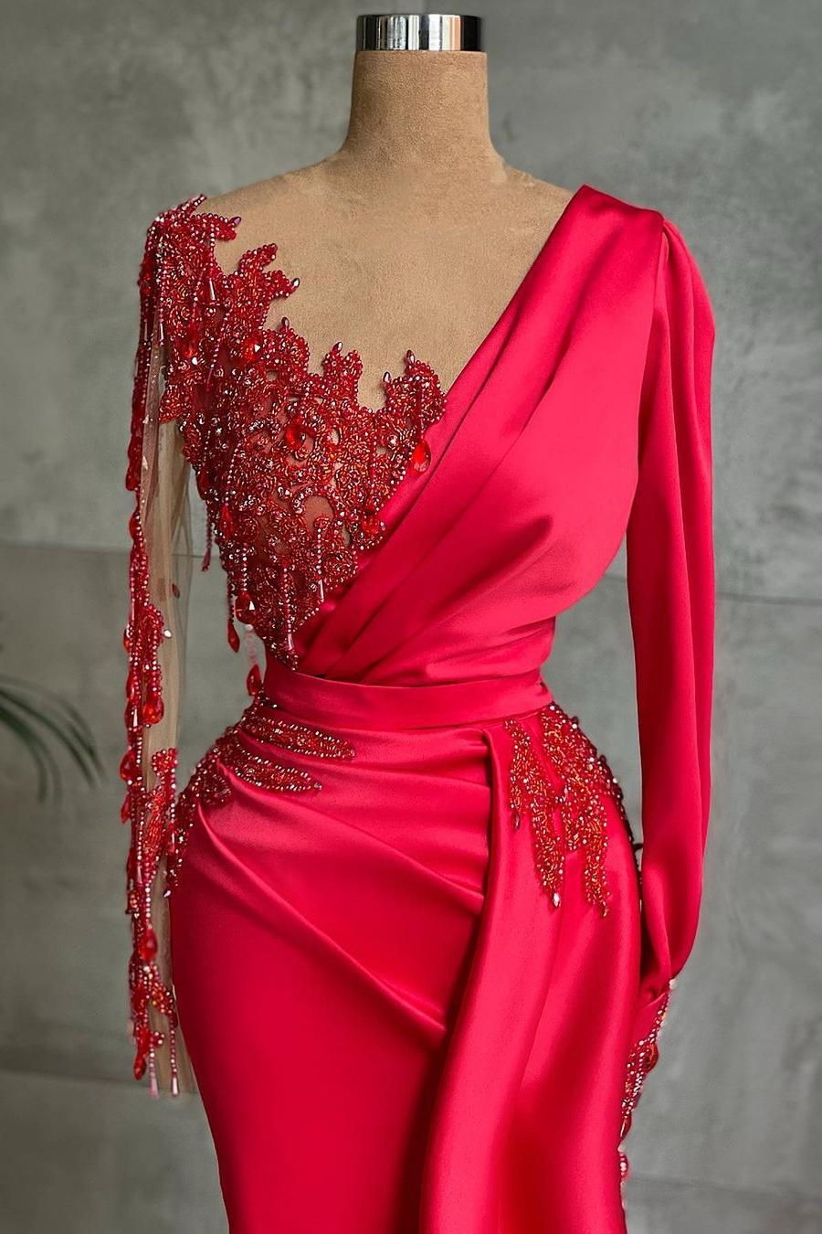 Gorgeous Red Long Sleeve Formal Dress Mermaid Prom Dress with Lace Appliques